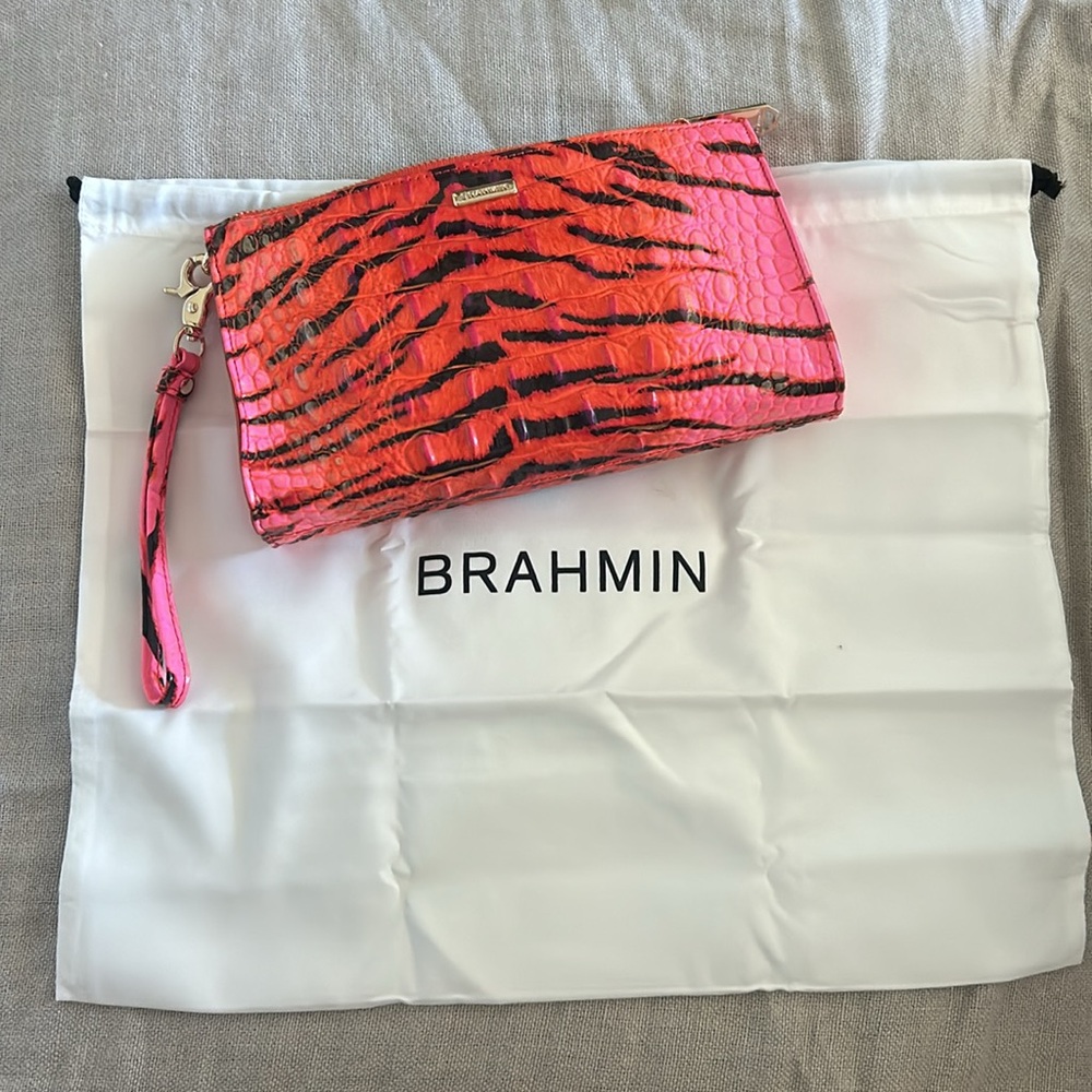 NEW Brahmin Melbourne Daisy leather clutch wristlet pink feline ombré